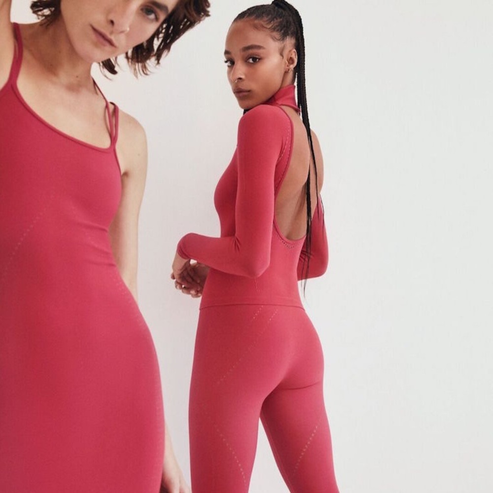 Carbon38 X DION LEE seamless top